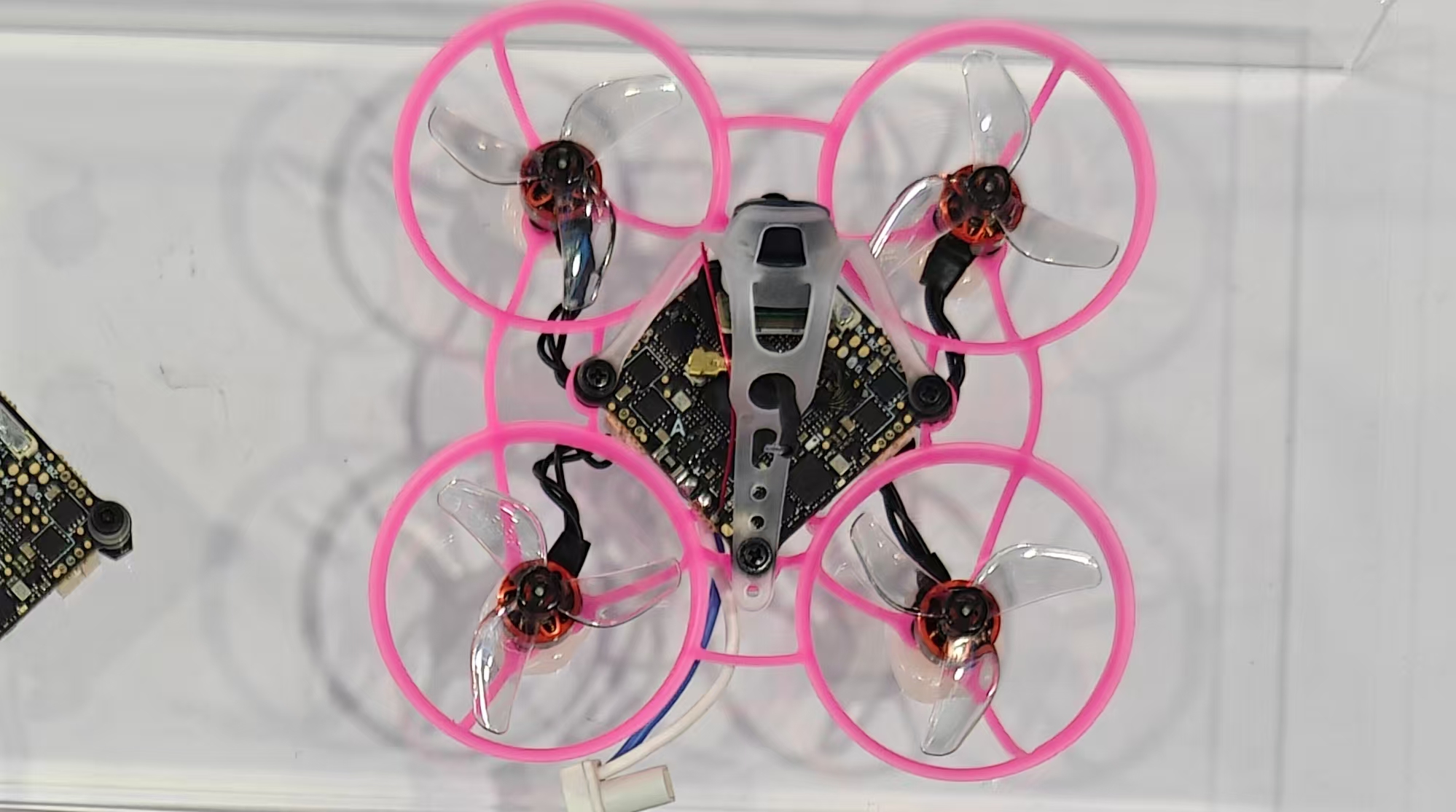 כיצד לבחור עדשת FPV באור נמוך: F1.0 לעומת IR